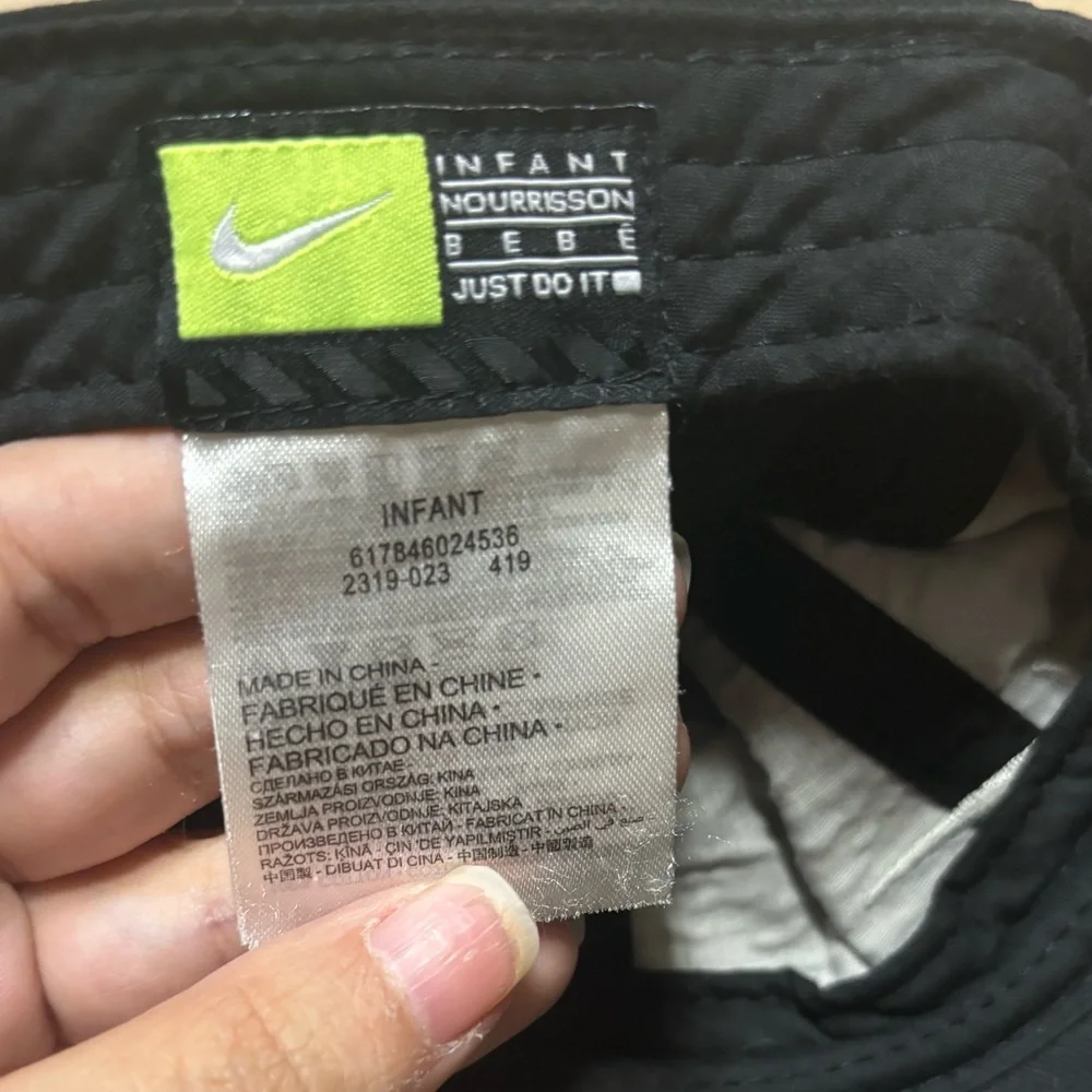 Infant Nike Hat Black‎ Adjustable Strap